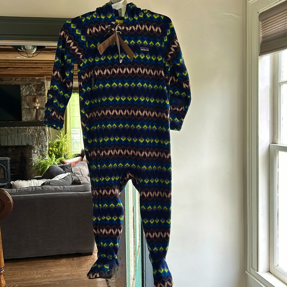 Patagonia infant micro D onesie.  Polyester 12-18 months